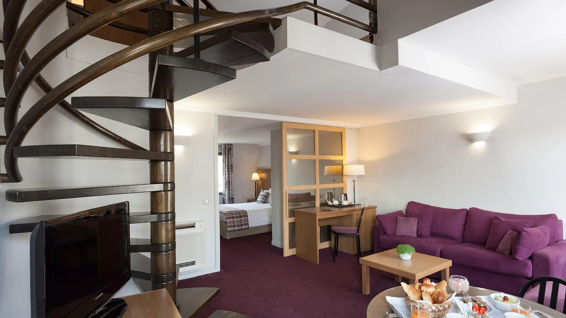La Du Roy Champs Elysees Hotel