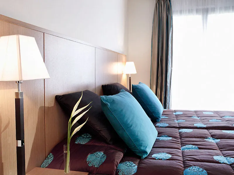 Hotell La Du Roy Champs Elysees 4*