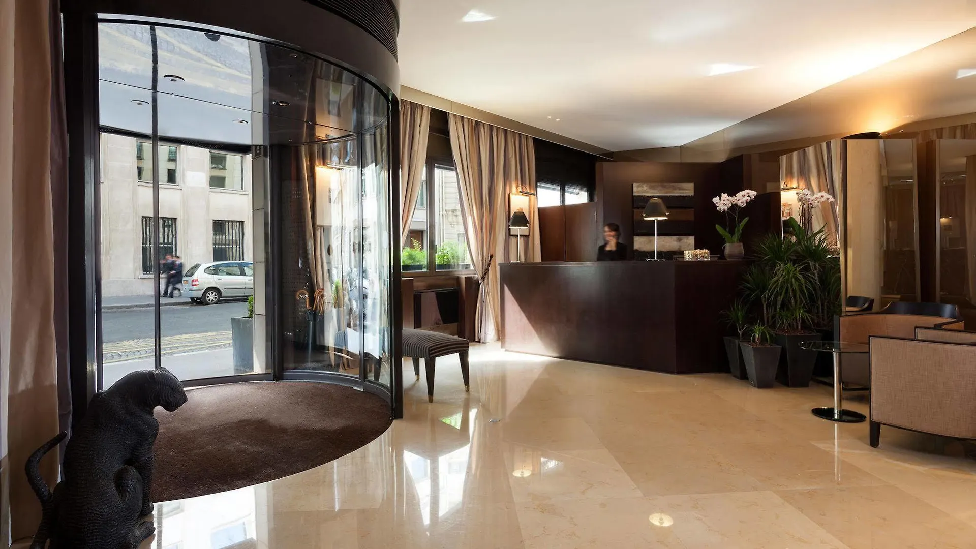 La Du Roy Champs Elysees Hotel Paris