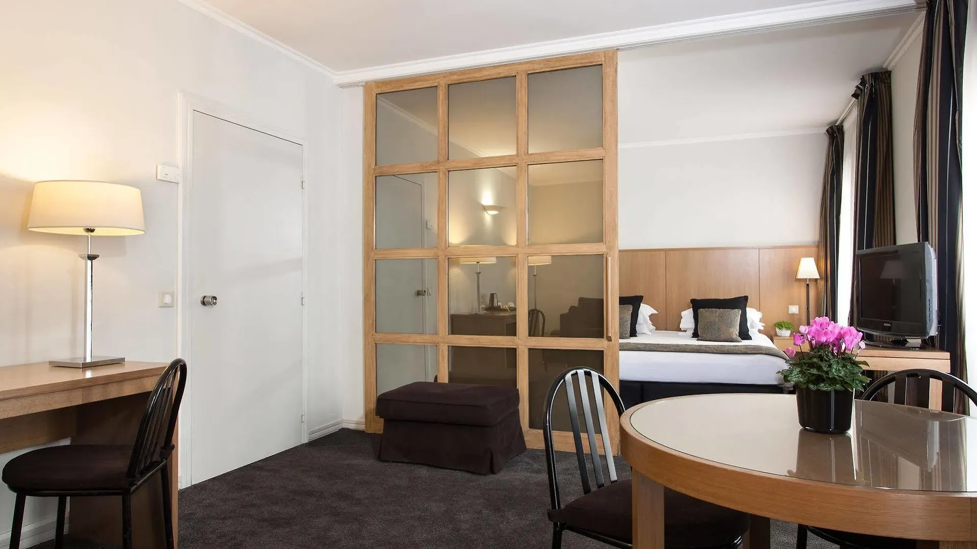 La Du Roy Champs Elysees Hotell