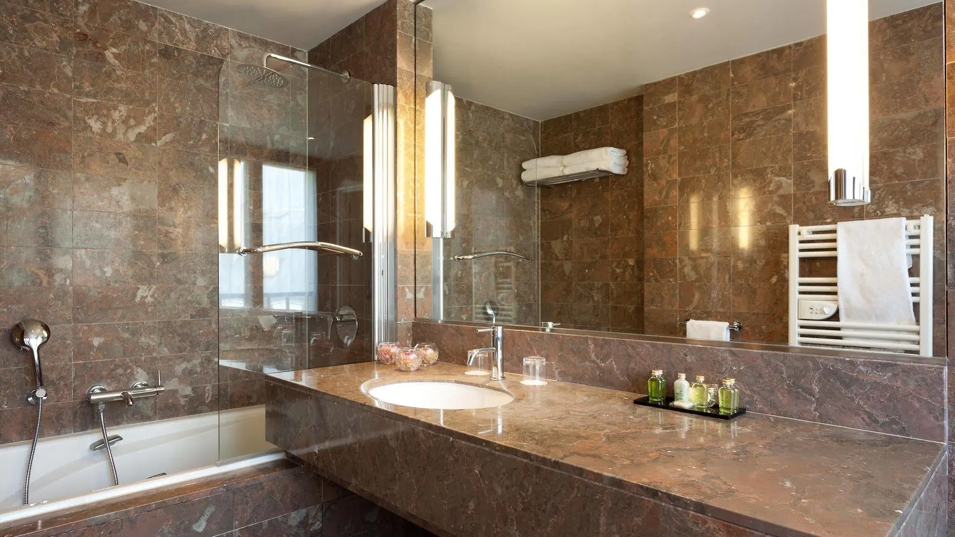 La Du Roy Champs Elysees Hotell